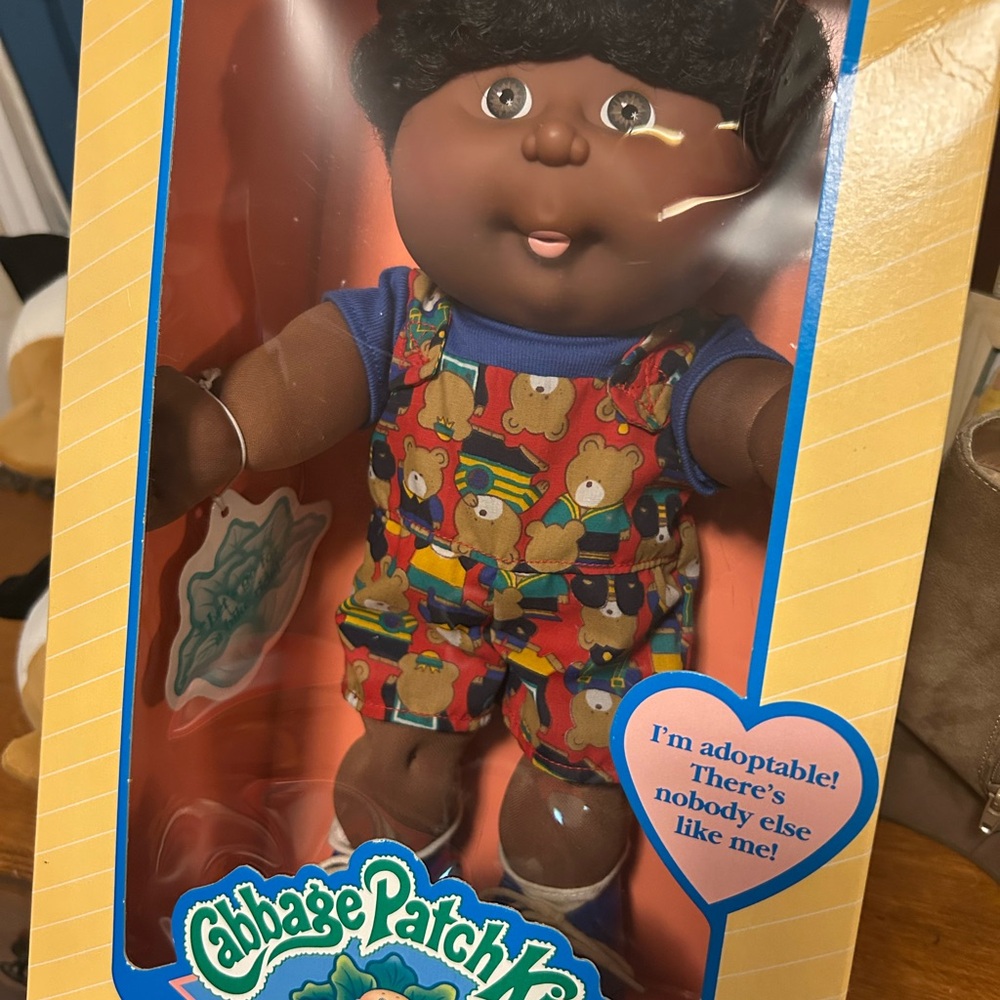 Colorful Cabbage Patch Kids Doll with Plush Body and Cheerful Expression - Picture 2 of 4
